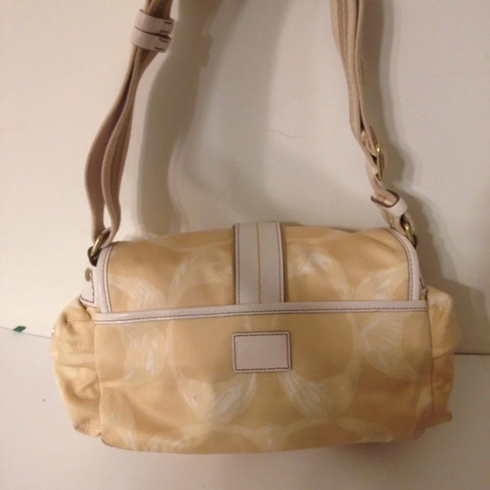 COACH vintage y2k scribble Hampton yellow front pocket bag